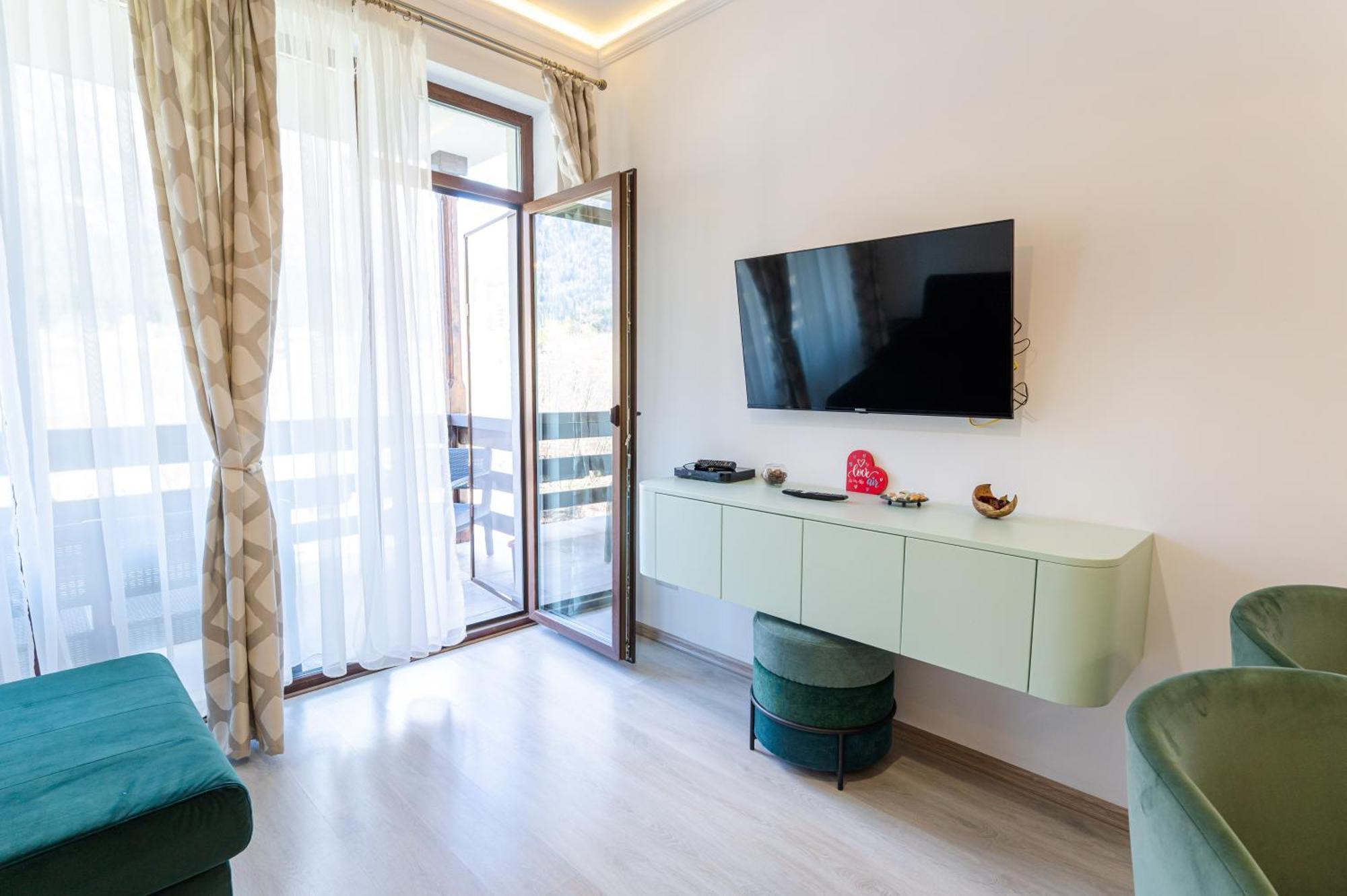 Cross Caraiman View 1 Apartment Busteni Exterior photo